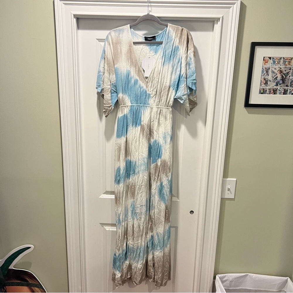 Aakaa Blue and Cream Maxi Dress